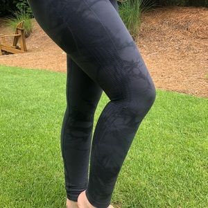 LULU LEMON LEGGINGS